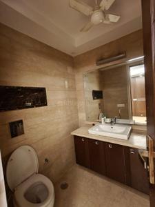 Bathroom Image of 3960 Sq.ft 4 BHK Independent House for rent in Hauz Khas New Delhi for Rs. 225000