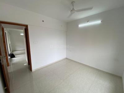 Bedroom Image of 1100 Sq.ft 2 BHK Apartment / Flat for rent in Manhattan, Charholi Budruk Pune for Rs. 25000