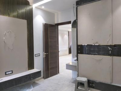 Bedroom Image of 1500 Sq.ft 3 BHK Builder Floor for sale in Mukherjee Nagar New Delhi for Rs. 25000000