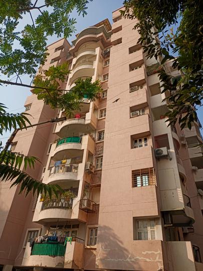 KAIVALYADHAM APARTMENTS Main Image 1