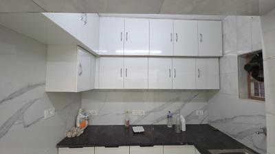 Kitchen Image of 650 Sq.ft 2 BHK Apartment / Flat for rent in Pitampura New Delhi for Rs. 22500