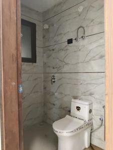 Common Bathroom Image of 1250 Sq.ft 3 BHK Apartment / Flat for sale in Lal Kuan Ghaziabad for Rs. 6065000