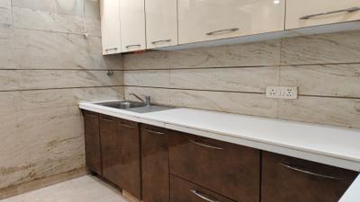Kitchen Image of 2700 Sq.ft 3 BHK Builder Floor for rent in Sector 43 Gurgaon for Rs. 75000