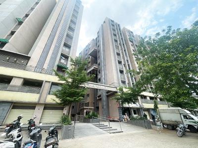 Image of 1215 Sq.ft 2 BHK Apartment / Flat for sale in Sankalp Eternity, Shahibaug, Ahmedabad for Rs. 6200000