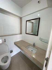 Bathroom Image of 850 Sq.ft 2 BHK Apartment / Flat for sale in Raunak Centrum, Chembur Mumbai for Rs. 16000000