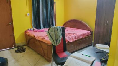 Bedroom Image of 850 Sq.ft 2 BHK Independent House for rent in Patuli Kolkata for Rs. 16000