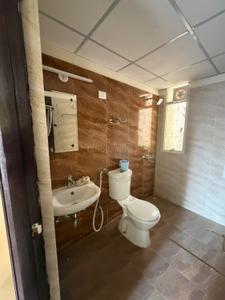 Image of 1699 Sq.ft 3 BHK Apartment / Flat for sale in Amrapali Crystal Homes Phase 1, Sector 76, Noida for Rs. 22000000
