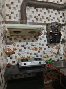 Kitchen Image of 900 Sq.ft 2 BHK Apartment / Flat for rent in Moore Avenue Apartment, Ashok Nagar Kolkata for Rs. 25000