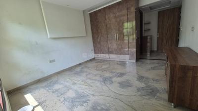 Bedroom Image of 1800 Sq.ft 3 BHK Apartment / Flat for rent in Vasant Kunj New Delhi for Rs. 80000