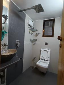 Bathroom Image of 1100 Sq.ft 3 BHK Apartment / Flat for rent in Borivali West Mumbai for Rs. 80000