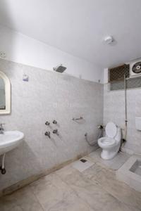 Bathroom Image of 2000 Sq.ft 4 BHK Independent House for sale in Jamia Nagar New Delhi for Rs. 15000000