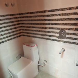 Bathroom Image of 1050 Sq.ft 2 BHK Apartment / Flat for sale in Sector 52 Noida for Rs. 3570000