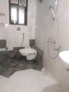 Common Bathroom Image of 999 Sq.ft 2 BHK Apartment / Flat for sale in DB Orchid Suburbia, Kandivali West Mumbai for Rs. 23800000