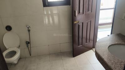 Image of 1600 Sq.ft 3.5 BHK Apartment / Flat for rent in Sector 18 Dwarka, New Delhi for Rs. 63000