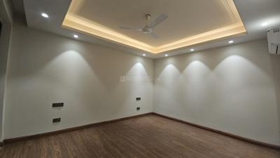 Bedroom Image of 4600 Sq.ft 4 BHK Builder Floor for rent in Safdarjung Enclave New Delhi for Rs. 500000