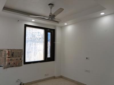 Bedroom Image of 2700 Sq.ft 3 BHK Builder Floor for rent in Paschim Vihar New Delhi for Rs. 50000