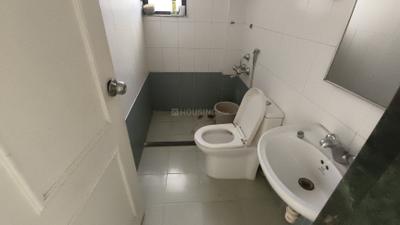 Bathroom Image of 625 Sq.ft 1 BHK Apartment / Flat for sale in Hiranandani Estate Brentford, Hiranandani Estate Thane for Rs. 8000000