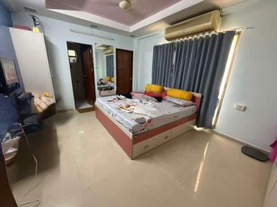 Bedroom Image of 1800 Sq.ft 3 BHK Apartment / Flat for sale in Navrangpura Ahmedabad for Rs. 12000000