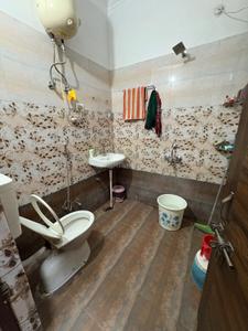 Bathroom Image of 1200 Sq.ft 2 BHK Apartment / Flat for sale in Kamta Lucknow for Rs. 6500000