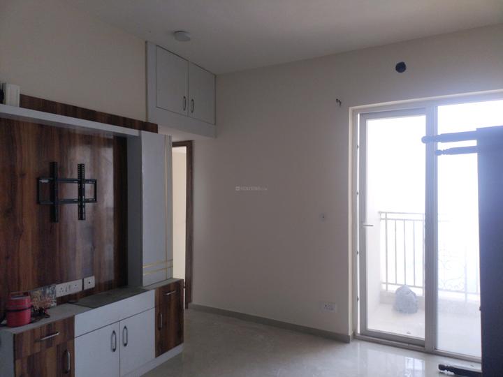 Mahagun Mantra II Main Image 1