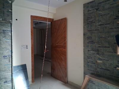 Bedroom Image of 1000 Sq.ft 2 BHK Apartment / Flat for sale in DM Infra, Sector 104 Noida for Rs. 4500000