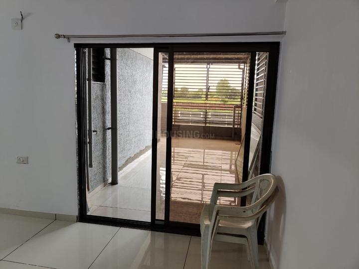 Madhuram Posh Main Image 1