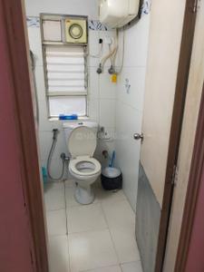 Bathroom Image of 900 Sq.ft 2 BHK Apartment / Flat for sale in New Alipore Kolkata for Rs. 7500000