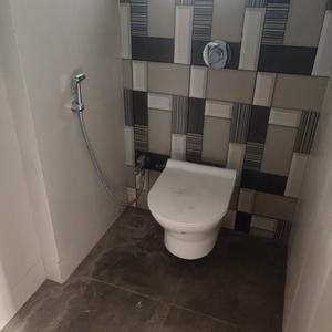 Bathroom Image of 575 Sq.ft 1 BHK Apartment / Flat for sale in Mulund East Mumbai for Rs. 9900000