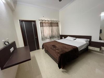 Bedroom Image of 2100 Sq.ft 3 BHK Apartment / Flat for rent in Shamshabad Hyderabad for Rs. 30000