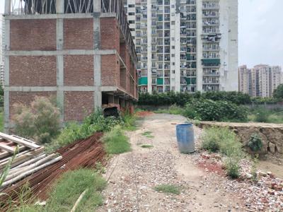 Image of 900 Sq.ft Residential Plot / Land for sale in Sector 76, Noida for Rs. 17500000