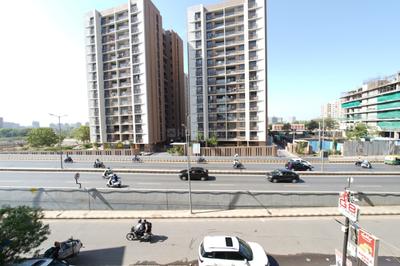 Image of 1539 Sq.ft 2 BHK Apartment / Flat for sale in Krishna Heights, Jagatpur, Ahmedabad for Rs. 7200000