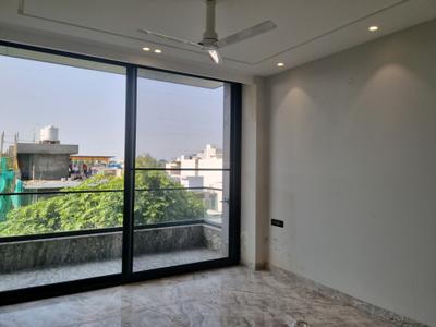 Bedroom Image of 3771 Sq.ft 4 BHK Builder Floor for sale in Janakpuri New Delhi for Rs. 105000000