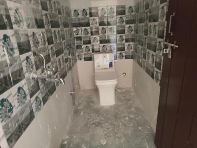 Common Bathroom Image of 762 Sq.ft 1 BHK Apartment / Flat for rent in Kondapur Hyderabad for Rs. 15000