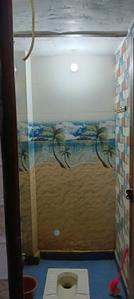 Bathroom Image of 540 Sq.ft 2 BHK Independent House for rent in Mukundpur New Delhi for Rs. 6000