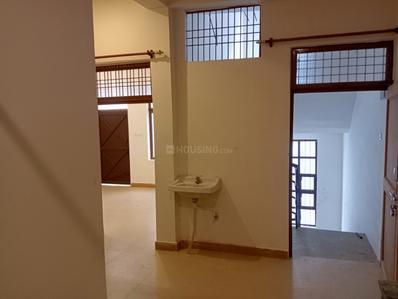 Image of 750 Sq.ft 2 BHK Builder Floor for rent in George Town, Allahabad for Rs. 17000
