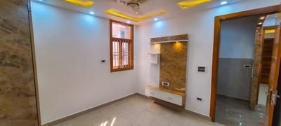 Bedroom Image of 800 Sq.ft 3 BHK Builder Floor for rent in Jai Maa Sunview Apartment, Dwarka Mor New Delhi for Rs. 20000