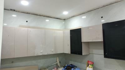 Kitchen Image of 700 Sq.ft 2 BHK Builder Floor for sale in Pitampura New Delhi for Rs. 6000000