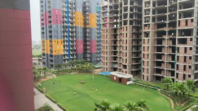 Image of 1300 Sq.ft 3 BHK Apartment / Flat for sale in Dwarkadhish The Cubix, Sector 23, Dharuhera for Rs. 7350000