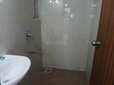 Bathroom Image of 596 Sq.ft 1 BHK Apartment / Flat for rent in Raunak Bliss, Kasarvadavali Thane for Rs. 20000