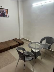 Living Room Image of 550 Sq.ft 1 BHK Builder Floor for rent in Patel Garden New Delhi for Rs. 9499