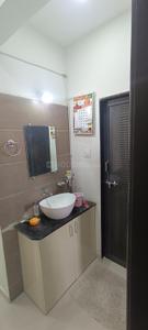 Bathroom Image of 650 Sq.ft 1 BHK Apartment / Flat for rent in Janata Raja Colony Nashik for Rs. 7500