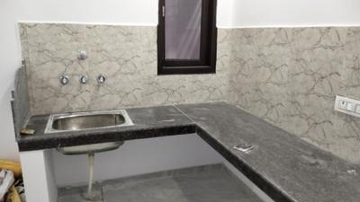 Kitchen Image of 800 Sq.ft 1.5 BHK Apartment / Flat for rent in Sector 110 Gurgaon for Rs. 13000
