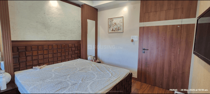 Trans Garden Main Image 1