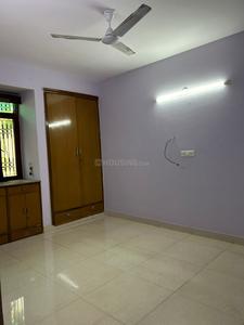Image of 1300 Sq.ft 3 BHK Apartment / Flat for rent in Arya Nagar Apartments, Patparganj, New Delhi for Rs. 45000