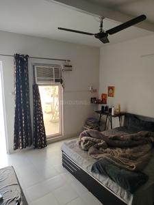Bedroom Image of 360 Sq.ft 1 RK Builder Floor for rent in Shalimar Bagh New Delhi for Rs. 13000