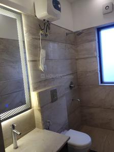 Bathroom Image of 2580 Sq.ft 4 BHK Builder Floor for rent in Sun City, Sector 54 Gurgaon for Rs. 85000