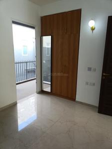 Bedroom Image of 1208 Sq.ft 2.5 BHK Builder Floor for rent in Smartworld Orchard, Sector 61 Gurgaon for Rs. 45000