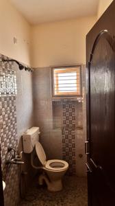 Bathroom Image of 1300 Sq.ft 2 BHK Independent House for rent in Somashetti Halli, Bengaluru North Bengaluru for Rs. 17000