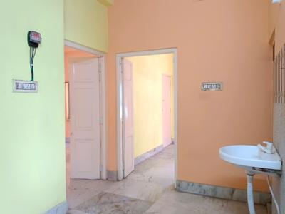 Living Room Image of 850 Sq.ft 2 BHK Builder Floor for rent in Paschim Putiary Kolkata for Rs. 8500