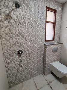 Bathroom Image of 1400 Sq.ft 3 BHK Apartment / Flat for sale in Sector 13 Gurgaon for Rs. 9192000